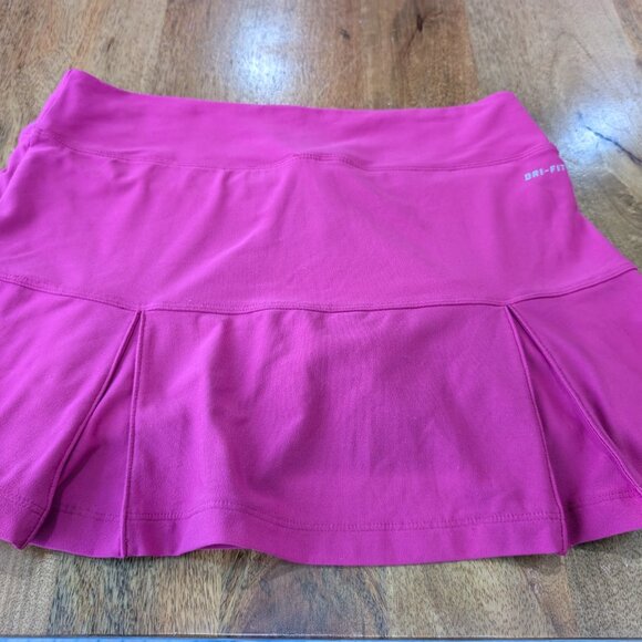 Nike DRI FIT tennis skirt - Picture 2 of 3